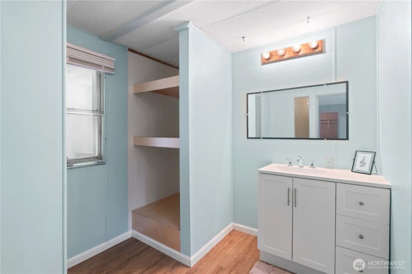 Property photo for 2284 Yew Street Road #e-1, Bellingham photo 12