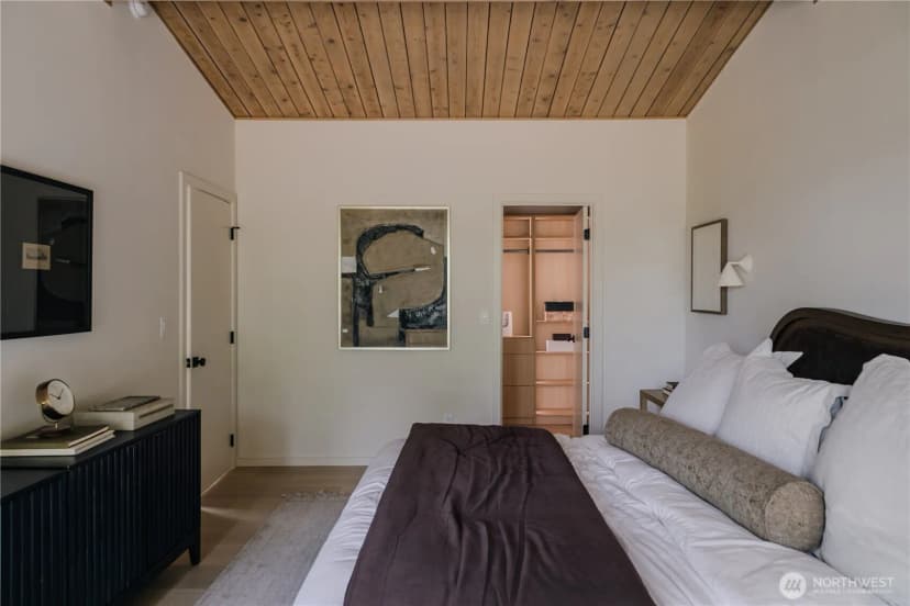 Property photo for 7936 Seward Park Avenue S #c, Seattle photo 17