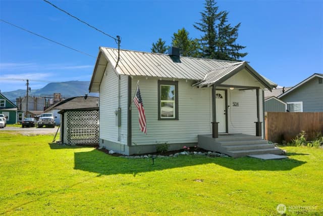 Property photo for 504 W 1st Street, Nooksack photo 3