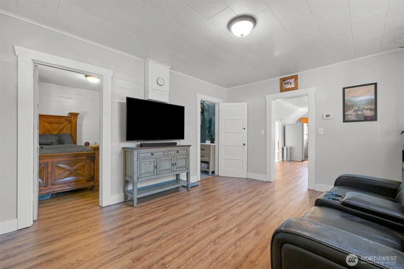 Property photo for 504 W 1st Street, Nooksack photo 10