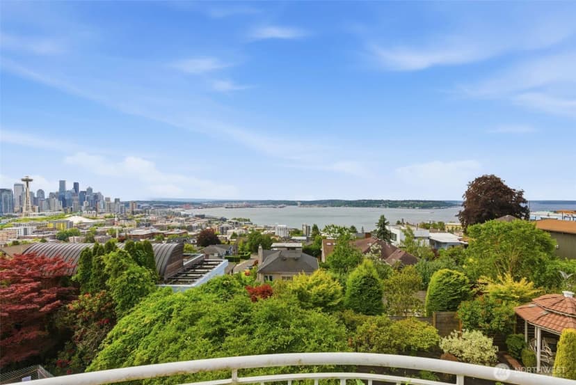 Property photo for 511 W Highland Drive, Seattle photo 21