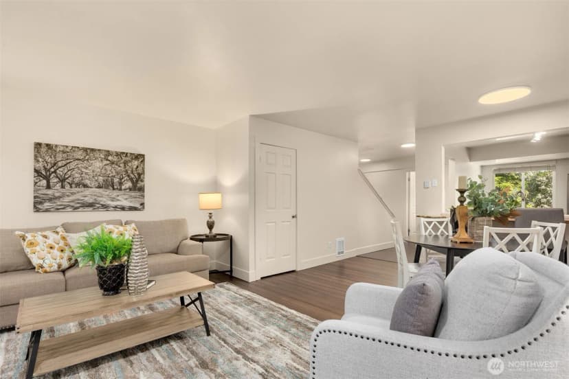 Property photo for 515 Newport Way Nw #b3, Issaquah photo 13