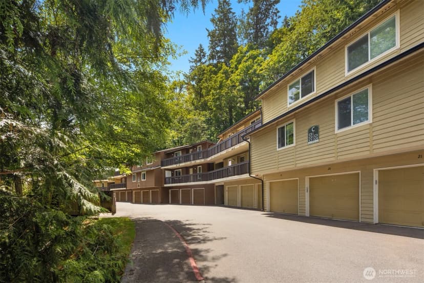 Property photo for 515 Newport Way Nw #b3, Issaquah