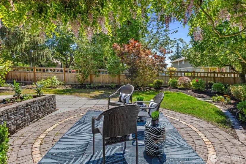 Property photo for 1601 10th Avenue W, Seattle photo 32