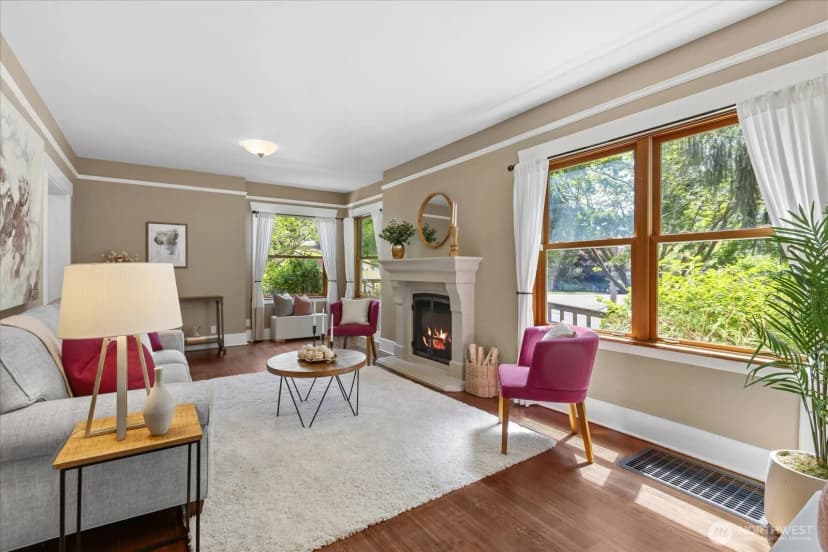 Property photo for 1601 10th Avenue W, Seattle photo 5