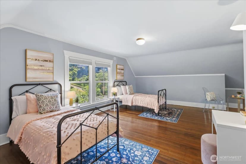 Property photo for 1601 10th Avenue W, Seattle photo 24