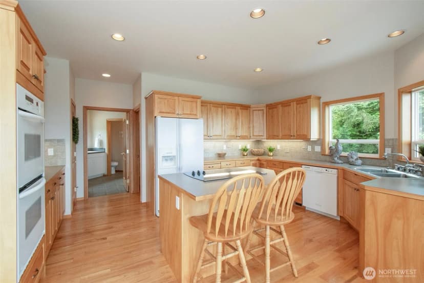 Property photo for 201 Karvellis Lane, Port Angeles photo 10