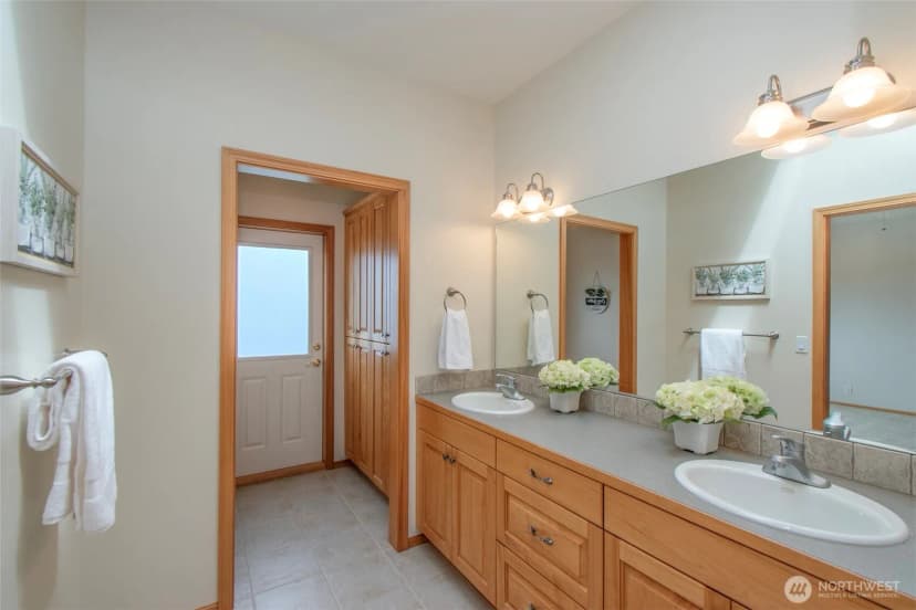 Property photo for 201 Karvellis Lane, Port Angeles photo 27