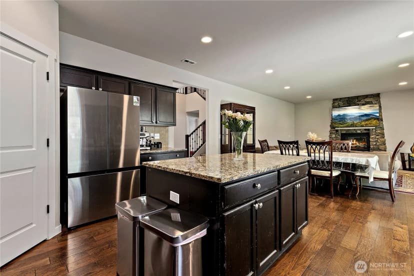 Property photo for 15407 61st Place W, Edmonds photo 11