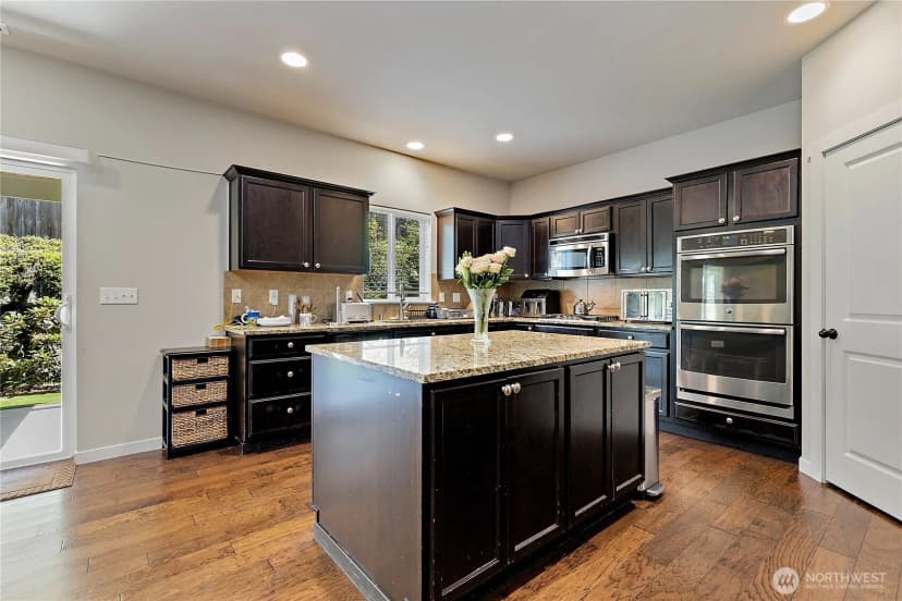 Property photo for 15407 61st Place W, Edmonds photo 10