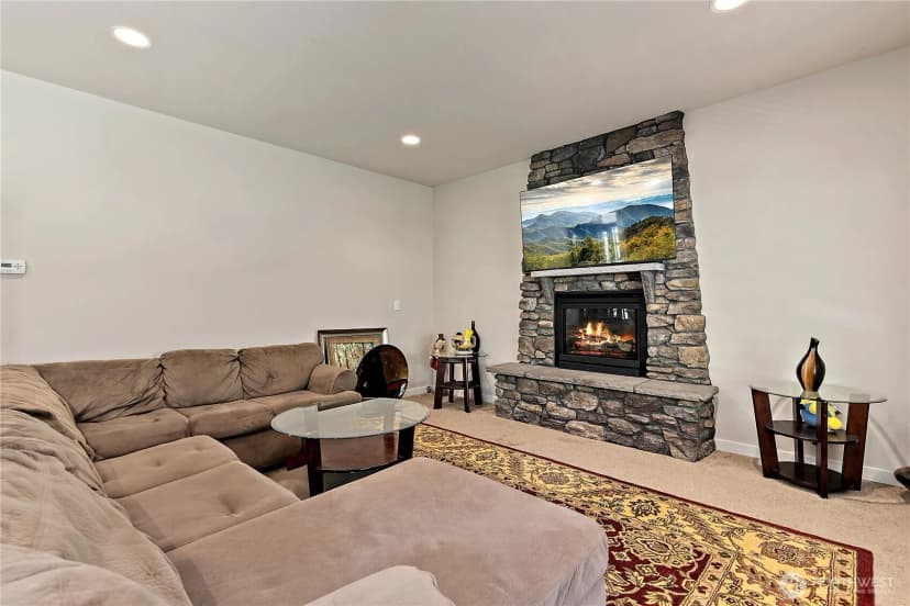 Property photo for 15407 61st Place W, Edmonds photo 14