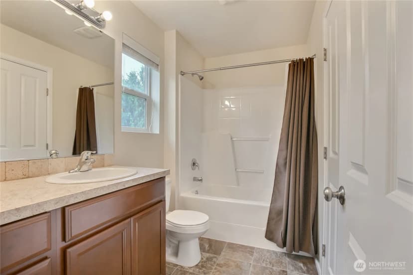 Property photo for 14011 2nd Avenue W, Everett photo 22
