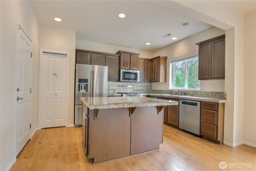 Property photo for 14011 2nd Avenue W, Everett photo 11