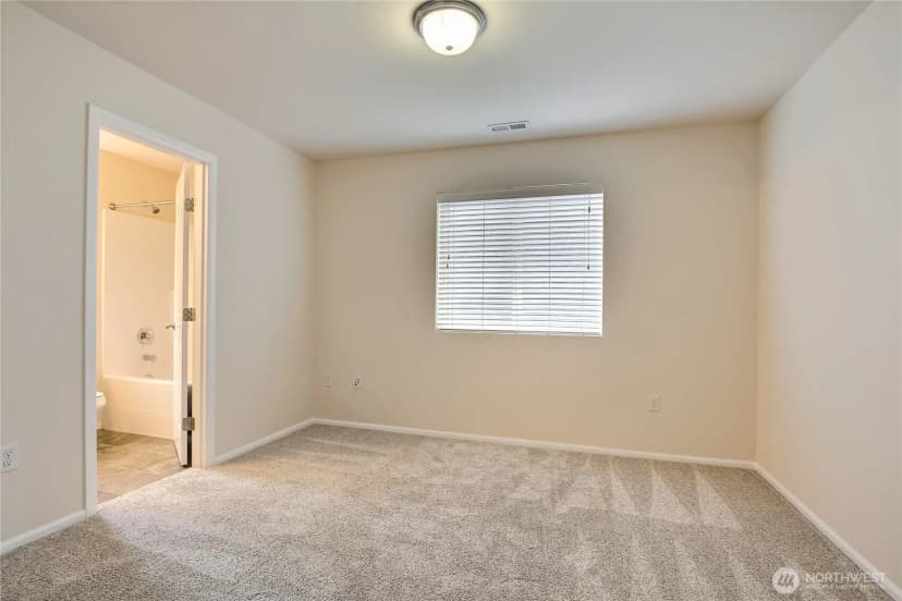 Property photo for 14011 2nd Avenue W, Everett photo 20