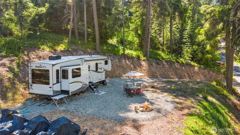 Property photo for 180 Horse Heaven Road, Cle Elum
