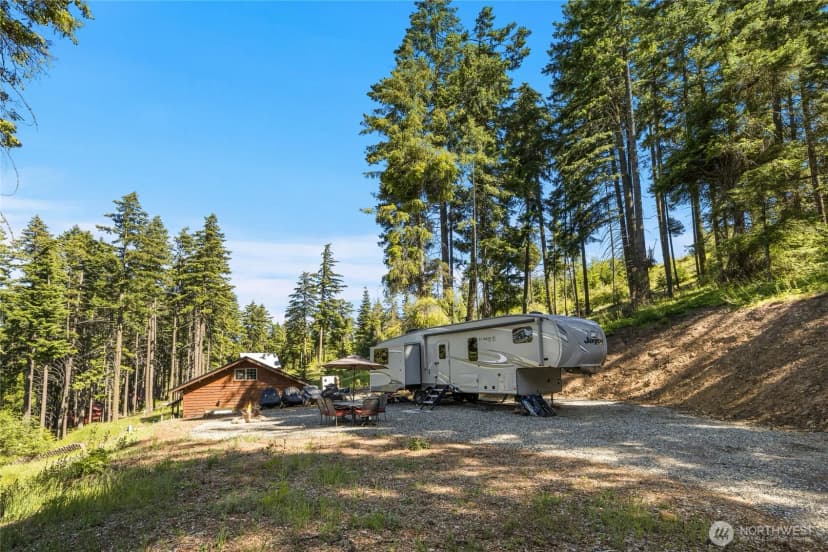 Property photo for 180 Horse Heaven Road, Cle Elum photo 9