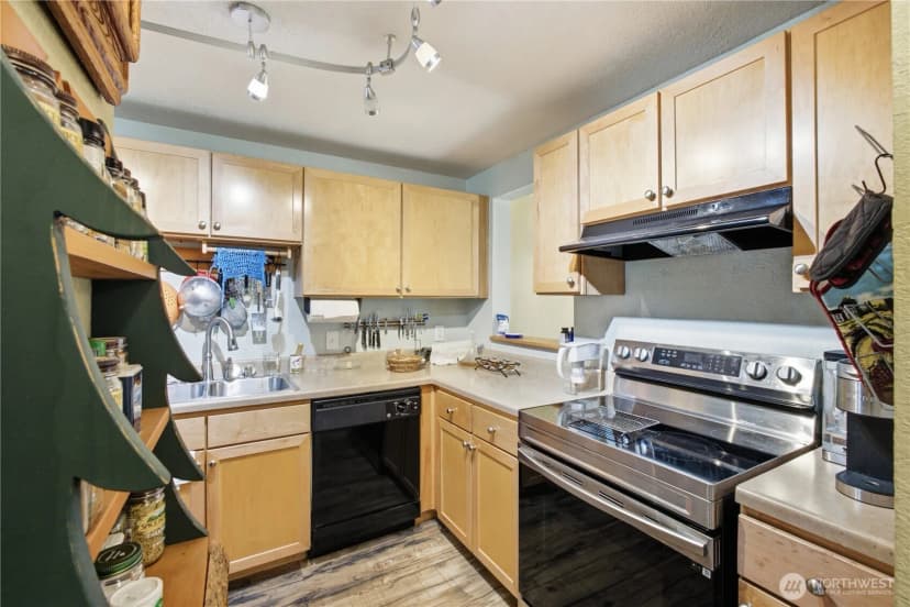 Property photo for 23707 13th Place S #1202, Des Moines photo 4