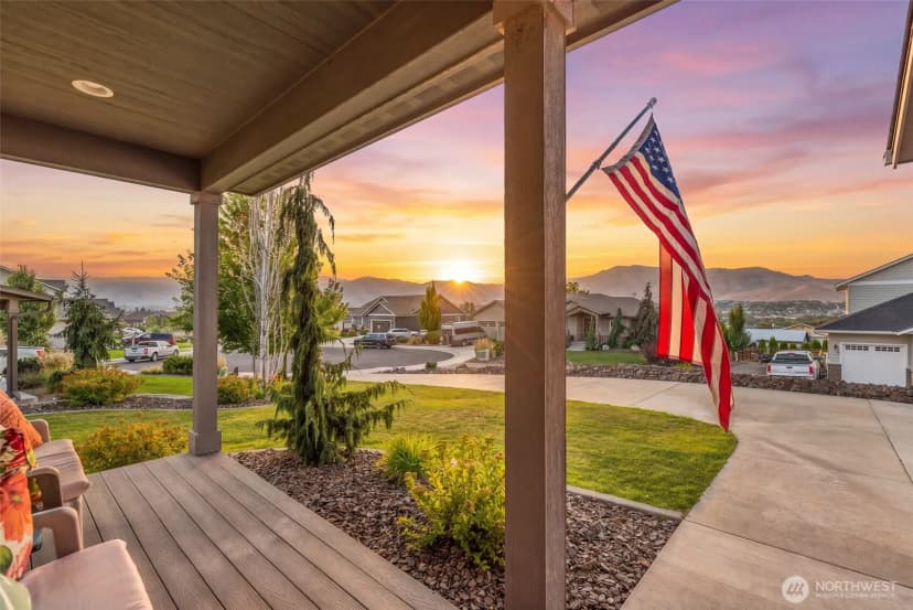 Property photo for 3143 Nw Delcon Court, East Wenatchee photo 6