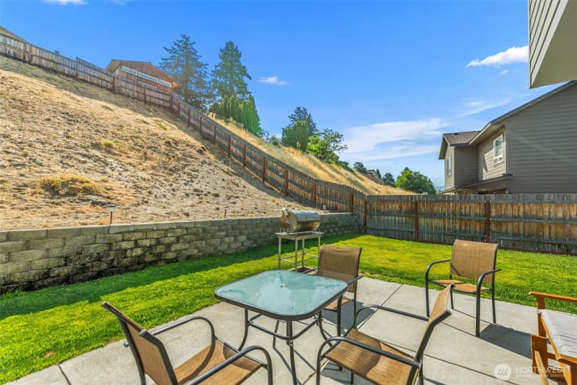 Property photo for 3143 Nw Delcon Court, East Wenatchee photo 12