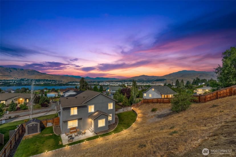 Property photo for 3143 Nw Delcon Court, East Wenatchee photo 8