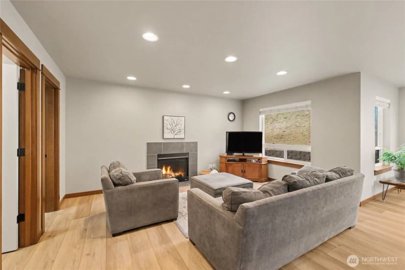 Property photo for 3143 Nw Delcon Court, East Wenatchee photo 17