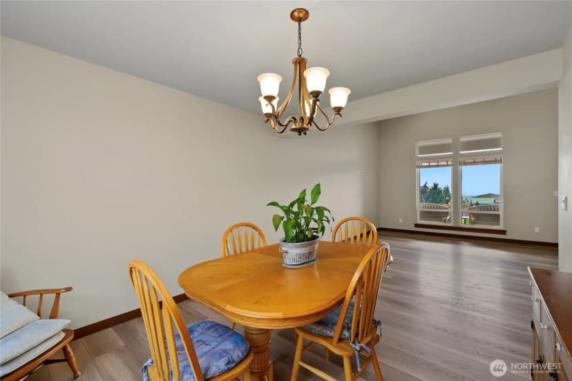 Property photo for 3143 Nw Delcon Court, East Wenatchee photo 21
