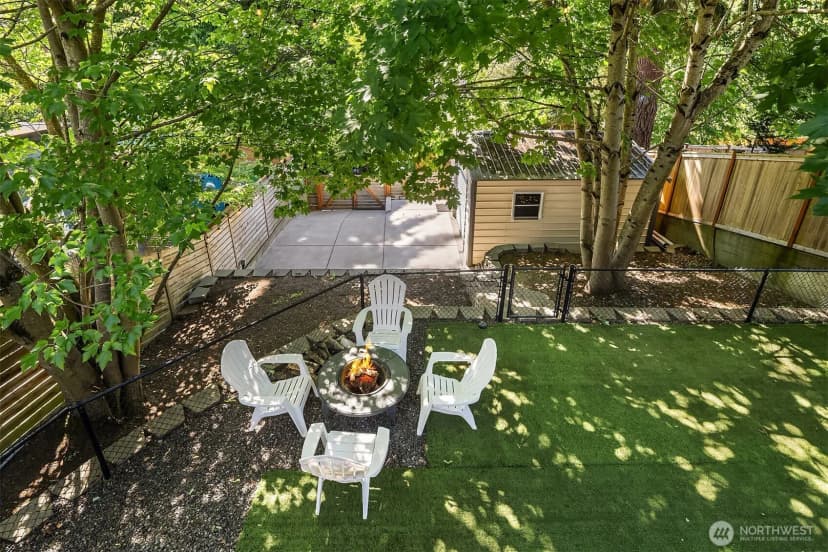 Property photo for 10025 Ashworth Avenue N, Seattle photo 31