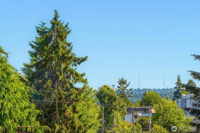 Property photo for 10025 Ashworth Avenue N, Seattle photo 13