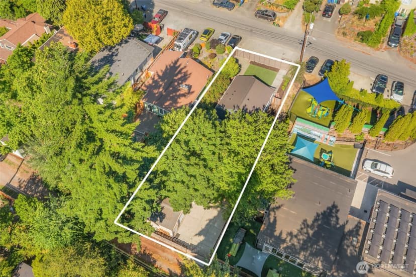 Property photo for 10025 Ashworth Avenue N, Seattle photo 38