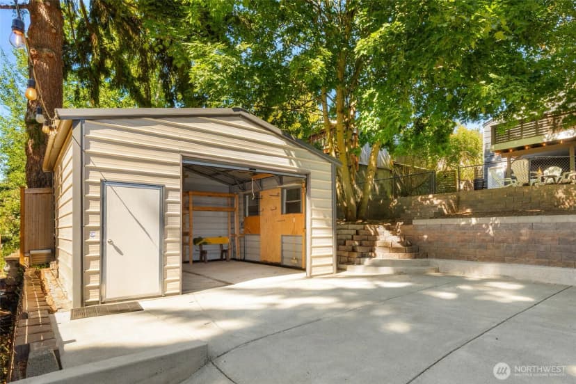 Property photo for 10025 Ashworth Avenue N, Seattle photo 33