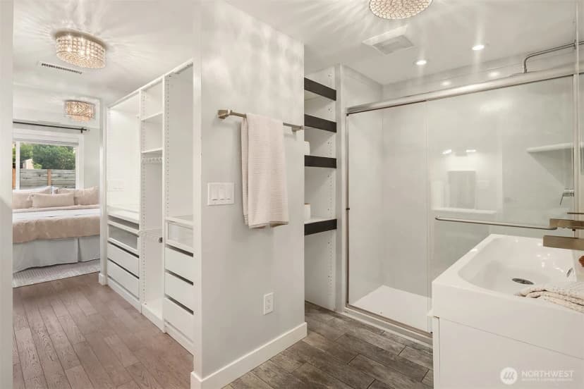 Property photo for 10025 Ashworth Avenue N, Seattle photo 19