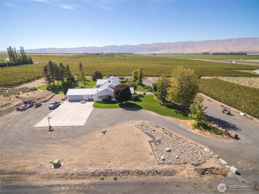 Property photo for 24635 Highway 243 S, Mattawa photo 38