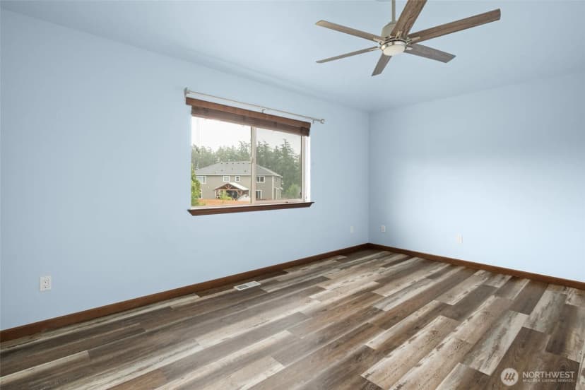 Property photo for 1033 Lyle Ridge Circle, Oak Harbor photo 25