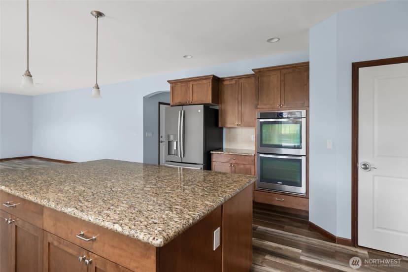 Property photo for 1033 Lyle Ridge Circle, Oak Harbor photo 9