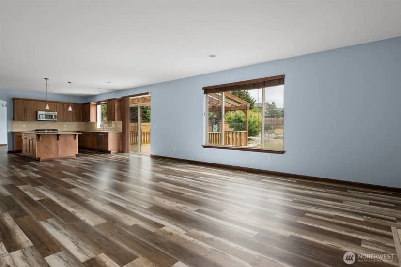 Property photo for 1033 Lyle Ridge Circle, Oak Harbor photo 11
