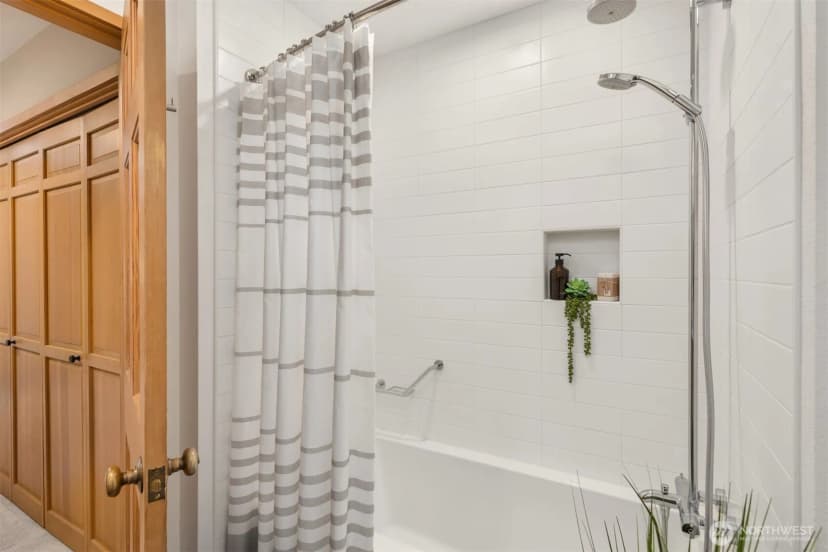 Property photo for 8151 Ne Hidden Cove Road, Bainbridge Island photo 26