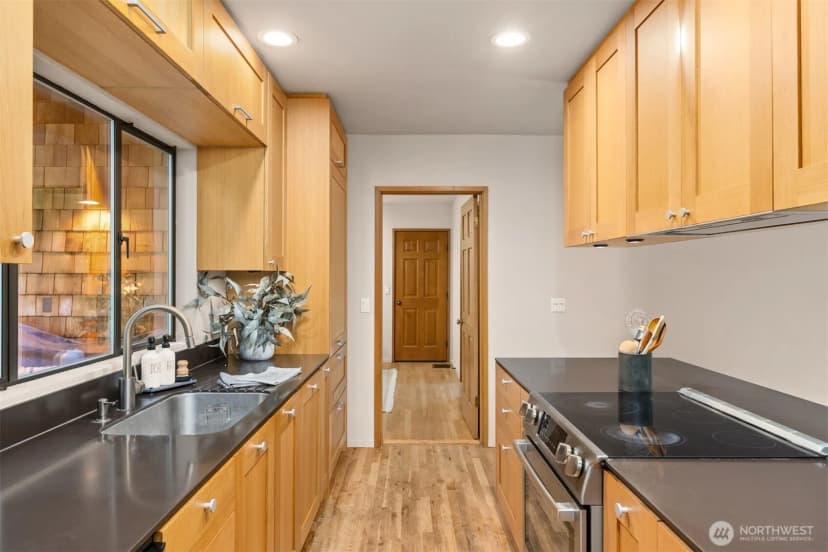 Property photo for 8151 Ne Hidden Cove Road, Bainbridge Island photo 13