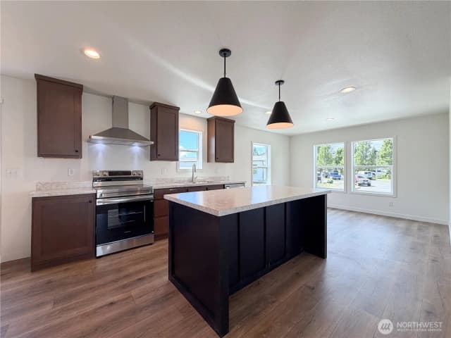 Property photo for 4561 Windemere Street, Longview photo 5