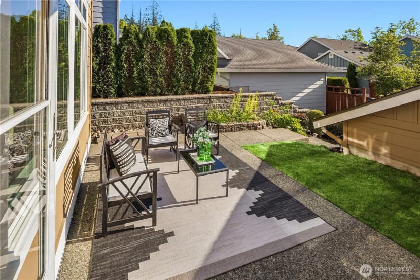 Property photo for 2441 31st Avenue Ne, Issaquah photo 32
