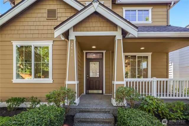 Property photo for 2441 31st Avenue Ne, Issaquah photo 3