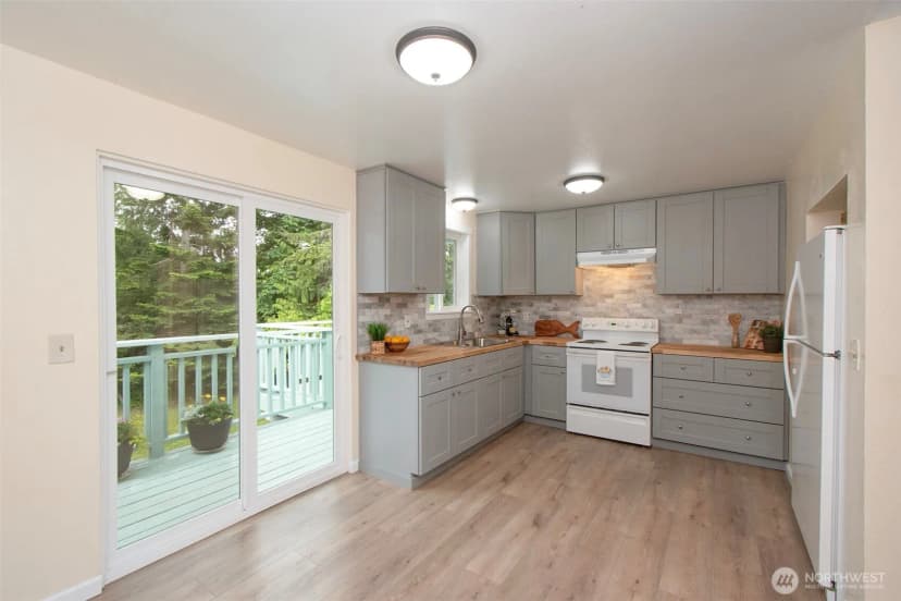 Property photo for 71 Whispering Firs Road, Port Angeles photo 7