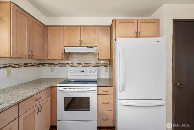 Property photo for 12029 Se 210th Street, Kent photo 10