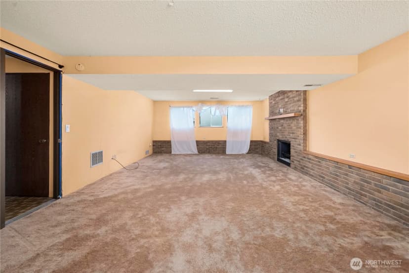 Property photo for 12029 Se 210th Street, Kent photo 20