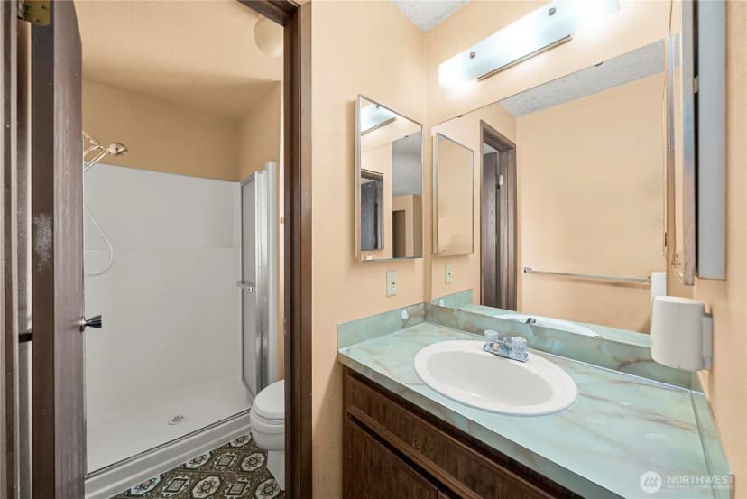 Property photo for 12029 Se 210th Street, Kent photo 18
