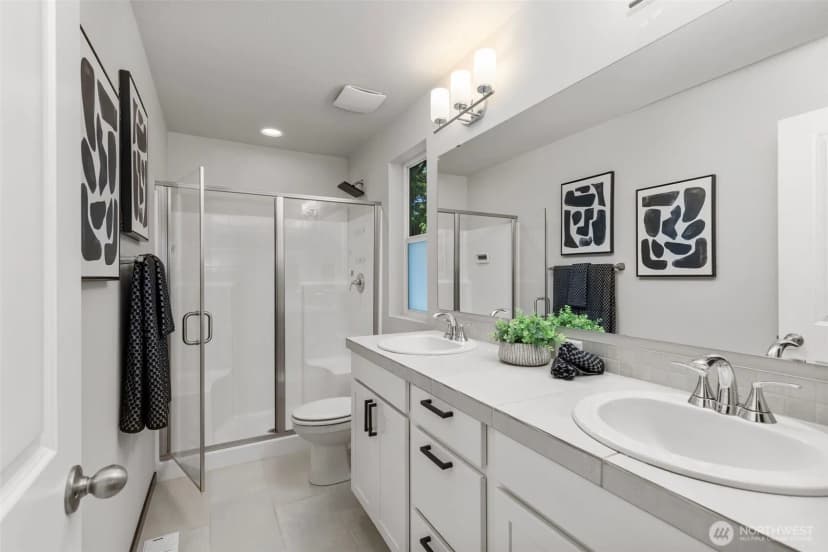 Property photo for 9516 Fairhaven Circle Ne, Bremerton photo 17