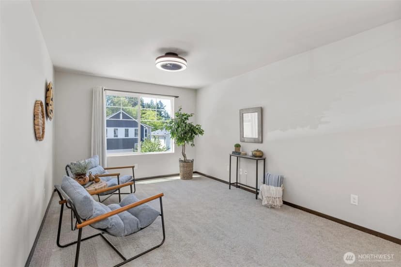 Property photo for 9516 Fairhaven Circle Ne, Bremerton photo 12