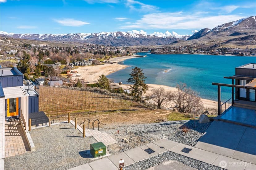 Property photo for 1325 Dragonfly Court, Chelan