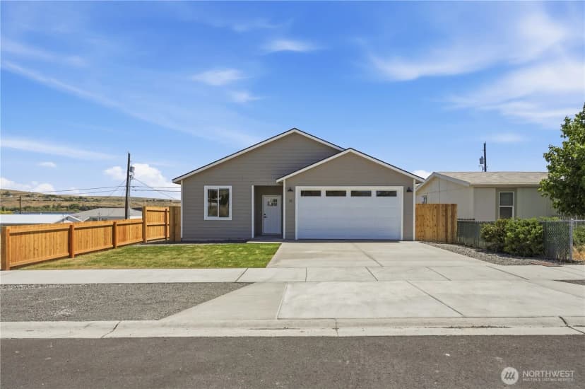 Property photo for 38 N Ginkgo Street, Soap Lake photo 35