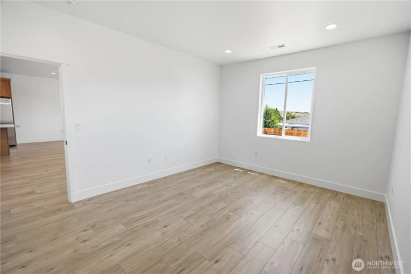Property photo for 38 N Ginkgo Street, Soap Lake photo 17