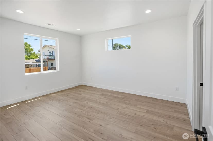 Property photo for 38 N Ginkgo Street, Soap Lake photo 16